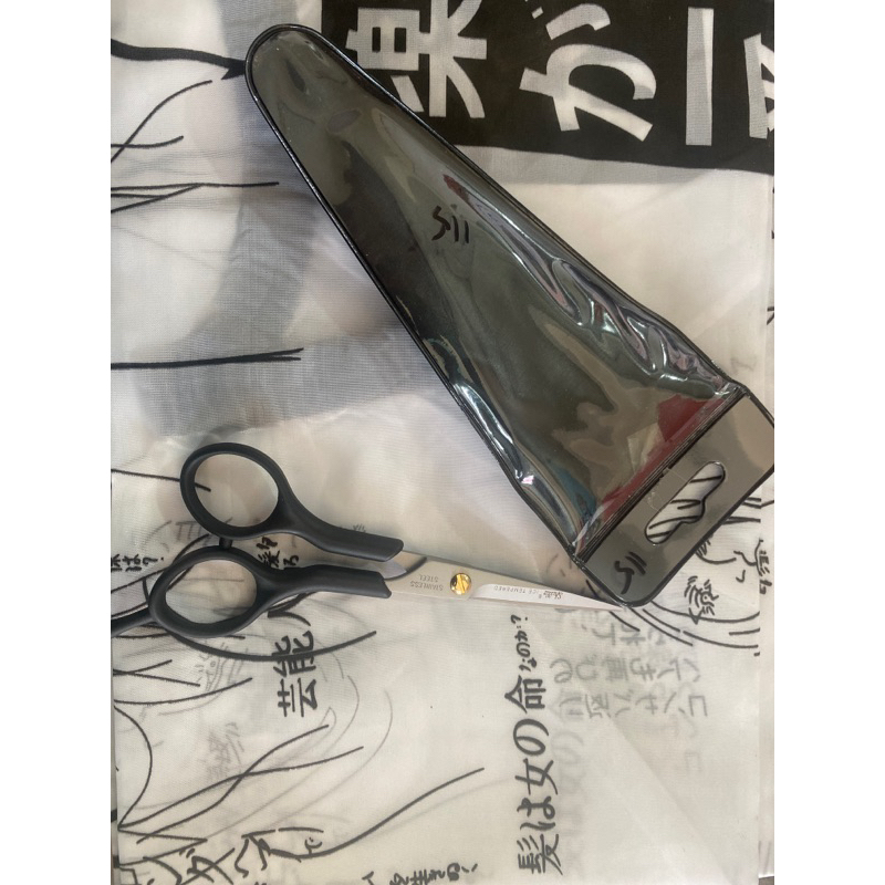 GUNTING RAMBUT SHILLA original