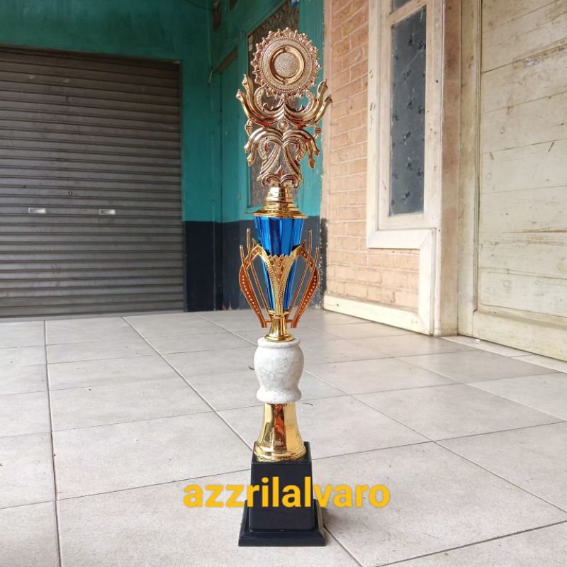 Piala 102 fg13 + onix 7cm