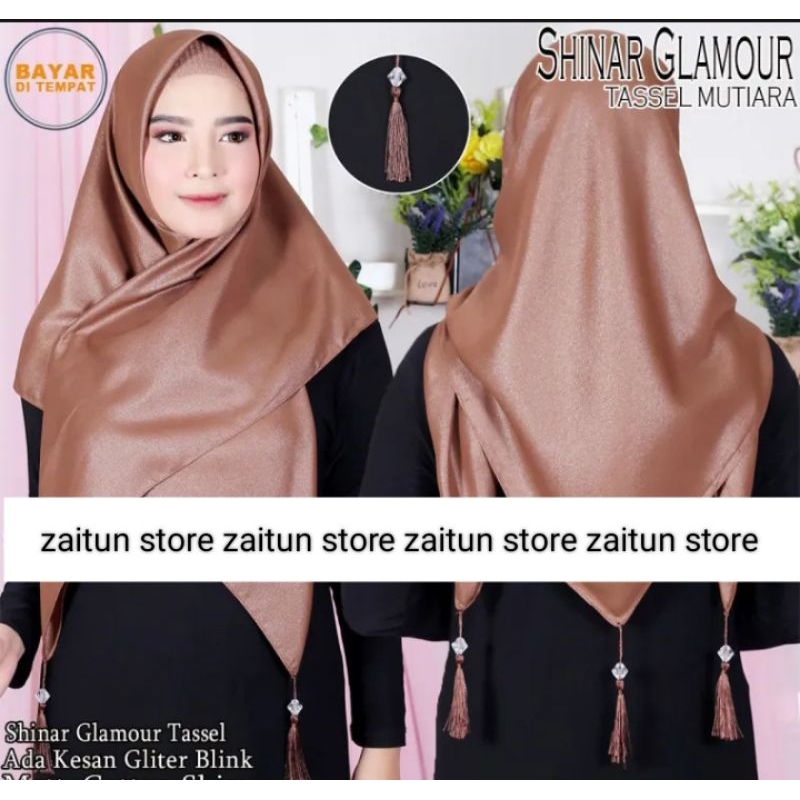 Hijab /jilbab Segi Empat Shinar Glamour Tassel Mutiara Warna Terlengkap / Kerudung Segi4 Shinar Pom Pom Bella Polos Laser Polos tassel Mutiara Motif Terbaru Best Seller Produk Terbaik Murah Model Terbaru Kekinian Modern 6 Penilaian