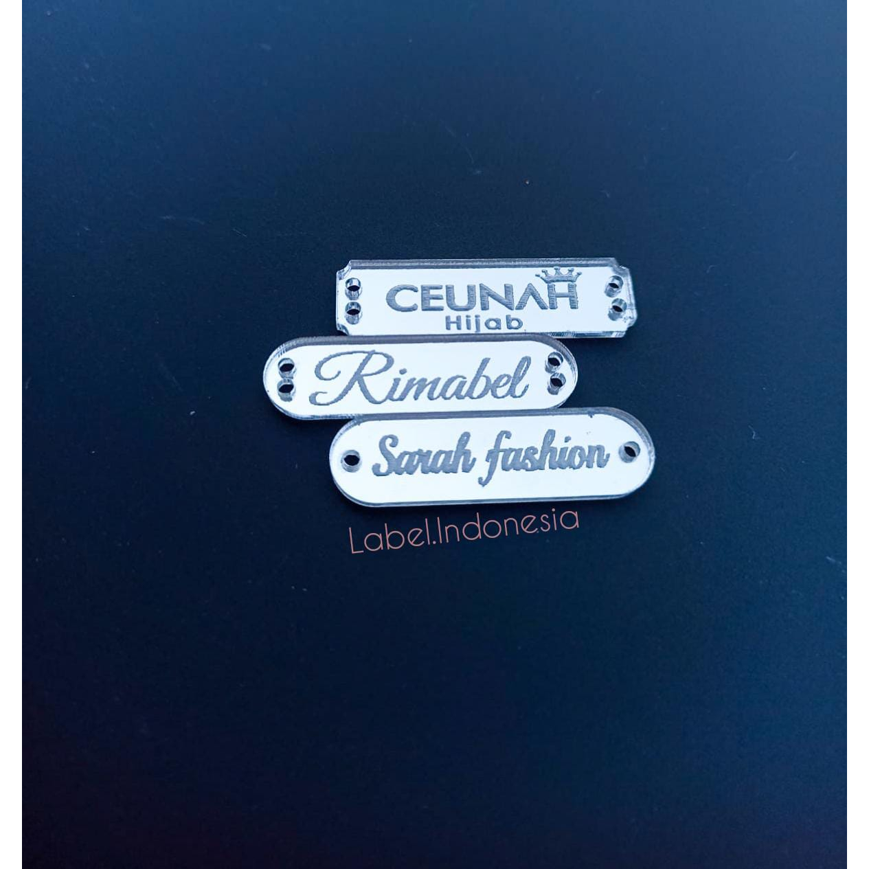 (SILVER) Label Jilbab Akrilik Silver/Label Baju/Merk/Logo