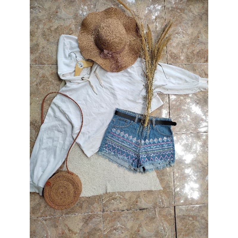 preloved hoodie putih polos basic crop lengan balon oversize