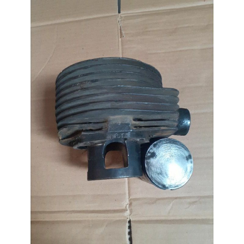 Blok silinder boring vespa lubang 3 L3 ori original copotan ps kode 1f