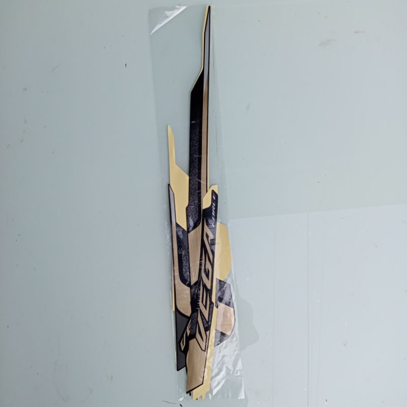 striping sticker Yamaha Vega FORCE 2021 2022 hitam gold