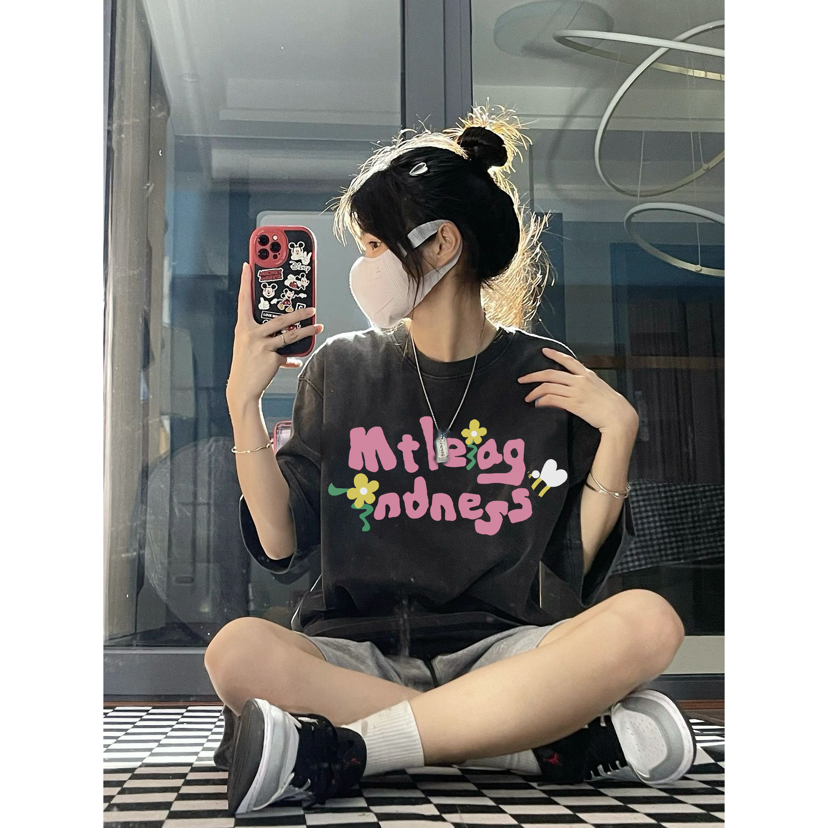 EUNII T-shirt Lengan Pendek Black Washed Cartoon Bee Printing Korean Style/Kaos Atasan Wanita/Baju Wanita/Kaos Wanita