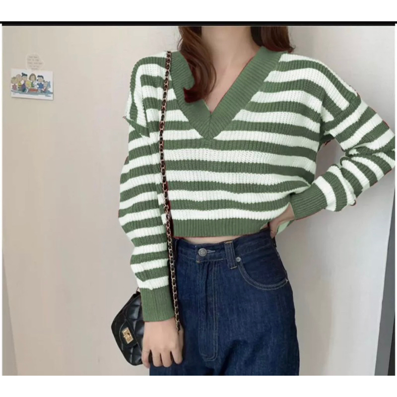 Natashia Sweater Rajut Strip Kerah V