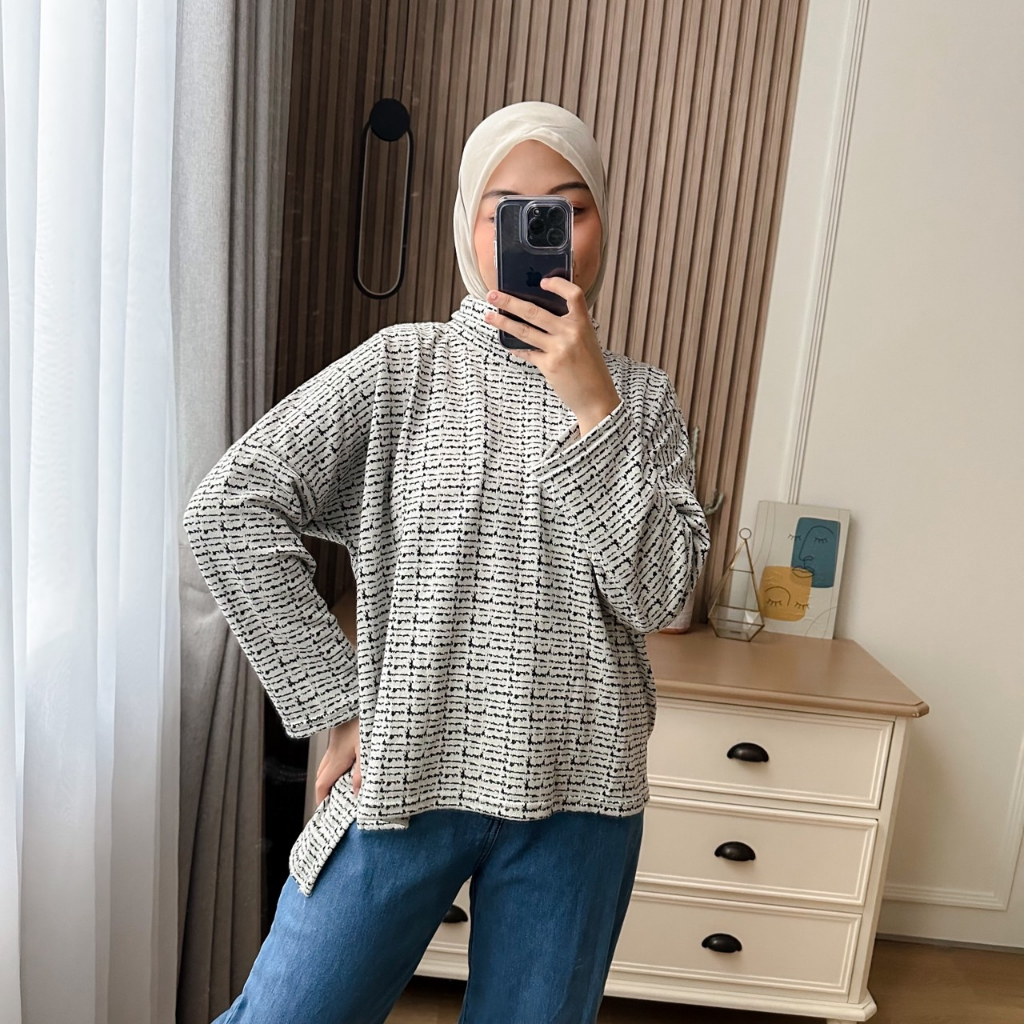 Oclo | Blushy Turtleneck Blouse Oversize