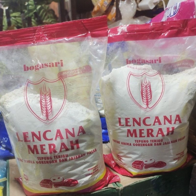 

terigu lencana merah 1000 gr