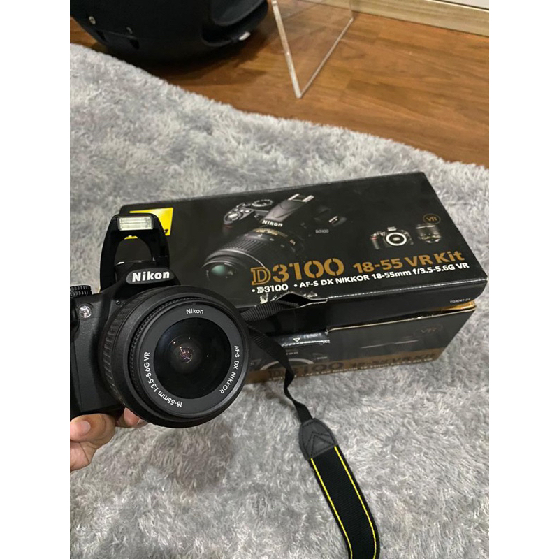 Nikon D3100 + lensa nikon DX 18-55mm