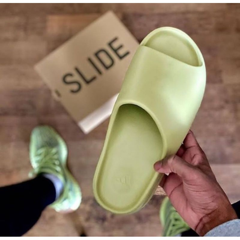 Sandal Yezzy Slide Addidas Slip On Karet 100% Premium Pria Wanita Termurah
