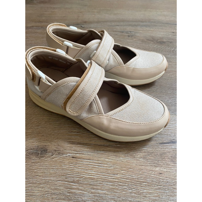 PRELOVED SLIP ON KANINNA| PRELOVED SEPATU KANINNA CHIEL PRELOVED SNEAKERS