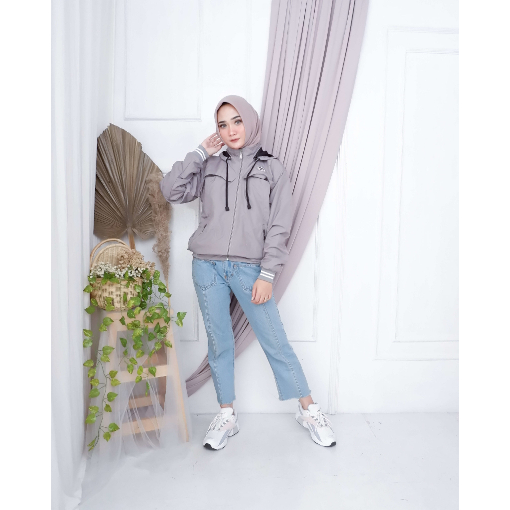 Justrue Jaket Wanita Polos Abu