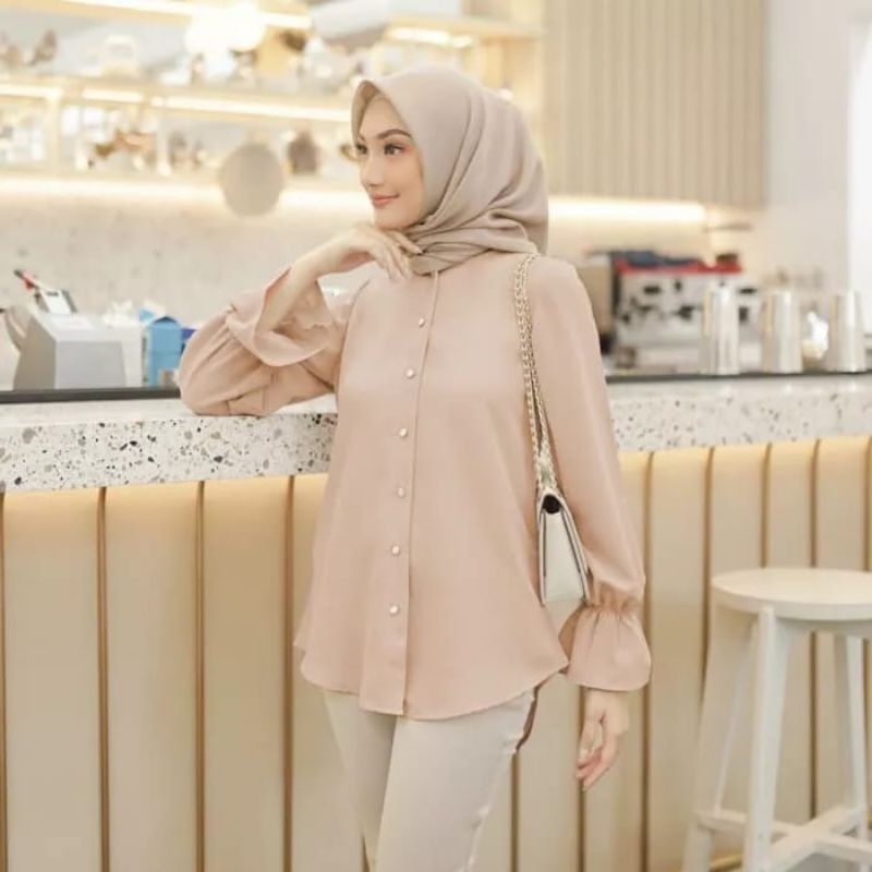 Arumi blouse/kemeja wanita/baju atasan wanita/blouse wanita/kemeja adem/blouse adem/victoria shirt/femmeoutfit/atasan kemeja cringkle/baju wanita muslim/baju kantor/kemeja kantor/kemeja casual/kemeja cantik/kemeja adem/ootd hijab/atasan wanita