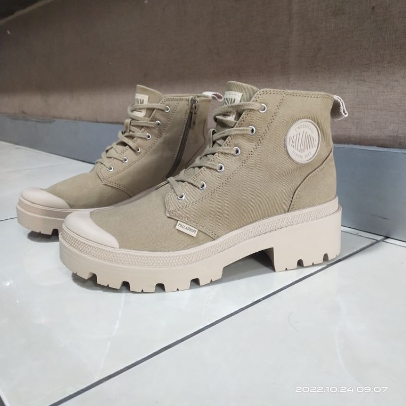 sepatu Palladium mid original