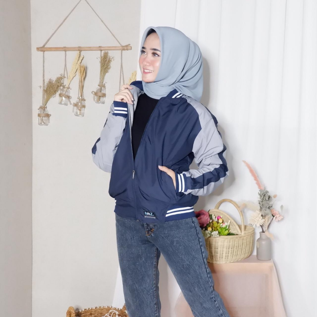 Justrue Jaket Bomber Wanita Bolak Balik JKJ Navy