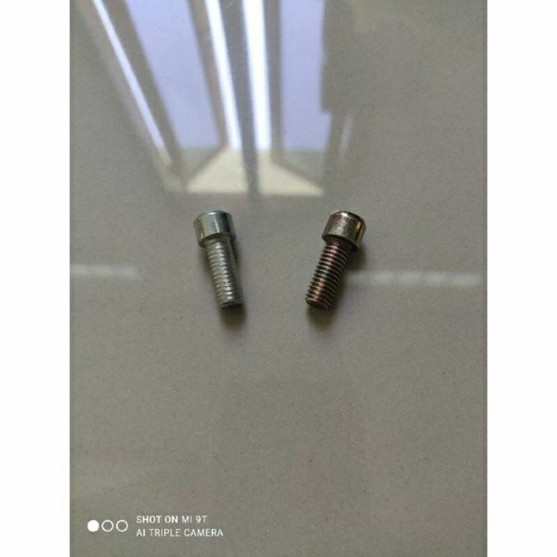 baut L spion Yamaha Sepasang