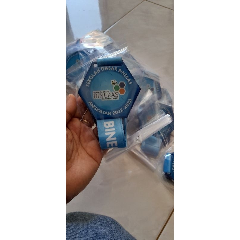 

Medali Stiker resin Tali custom