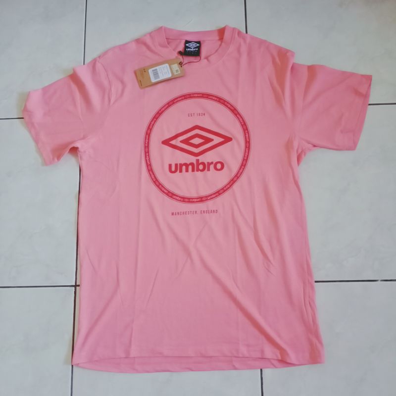 Baju Kaos Tshirt size L EUR / Asia XL Umbro Manchester England Logo Original Apparel