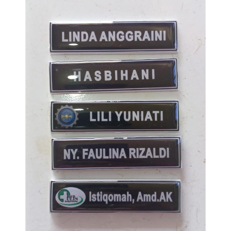 

Name Tag nama dada