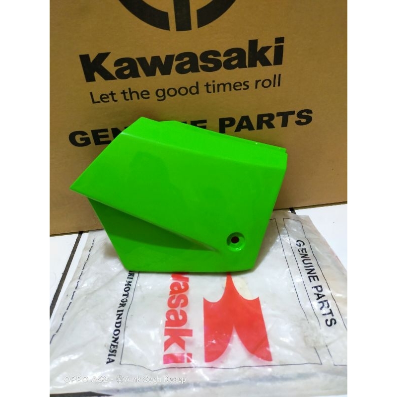 tutup aki kaze r hijau