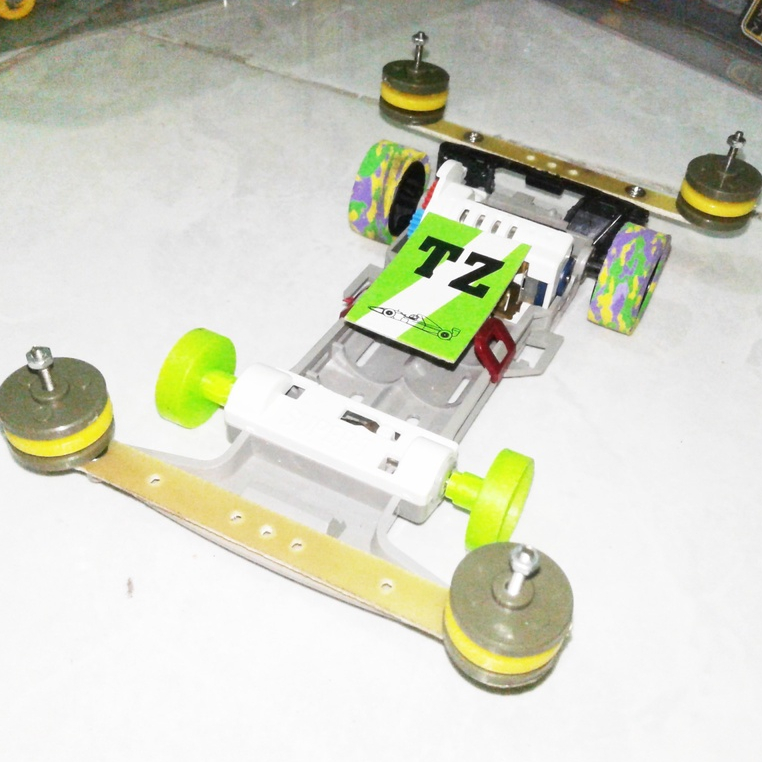 Mobilan Tamiya Sloop + DINAMO SIAP jalan rakitan  STABIL 4wd/2wd (HARGA EKONOMIS KENCANG DAN STABIL)