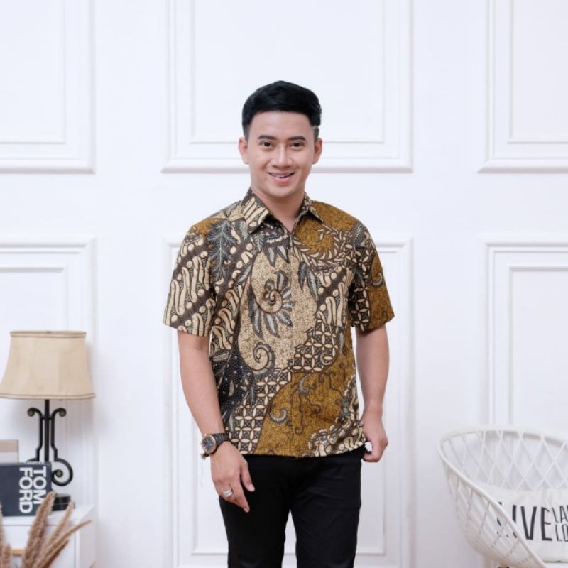 Kemeja Batik Pria Lengan Pendek Motif Padi Modern