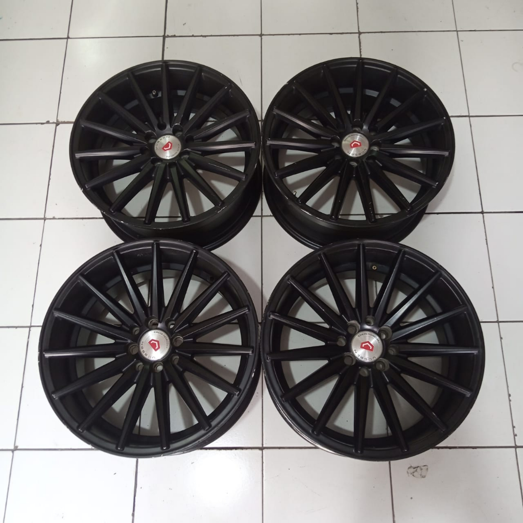 velg mobil bekas vossen ring 17 pcd 4x100/114,3 untuk avanza xenia jazz yaris