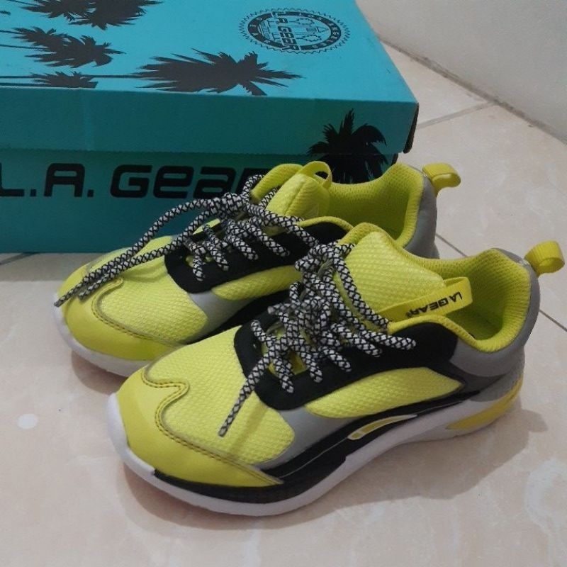 Preloved LA gear boy- preloved sepatu anak laki 31