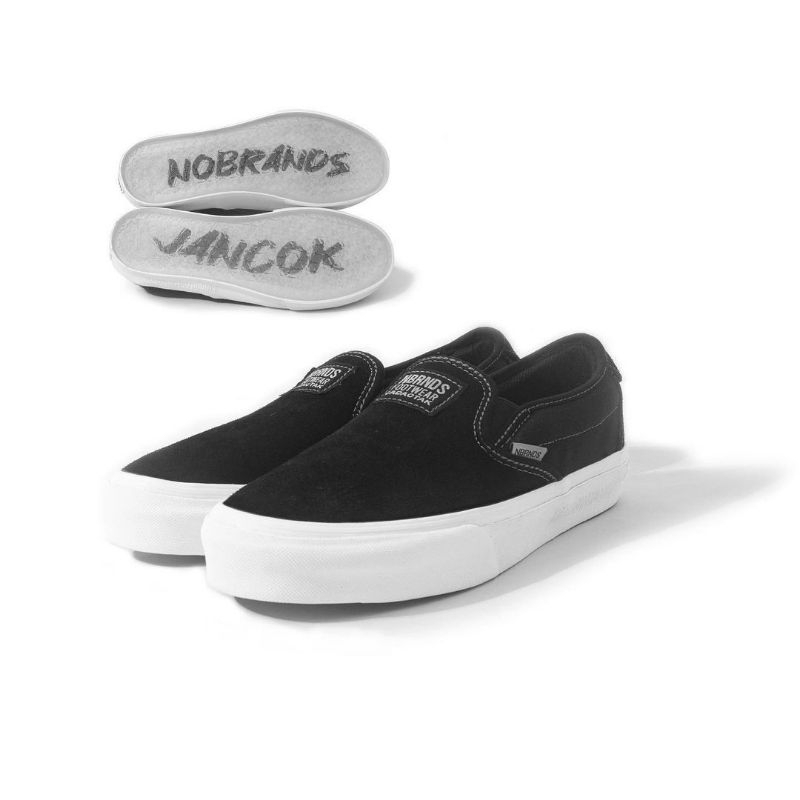 NOBRAND SLIP ON KORUJAN BLACK WHITE ORIGINAL