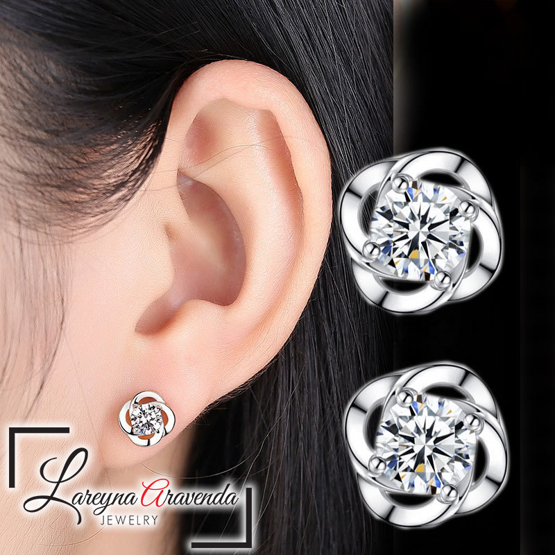 Anting Wanita Titanium Model Bunga Kristal Crystal Anti Karat Non Alergi AT020