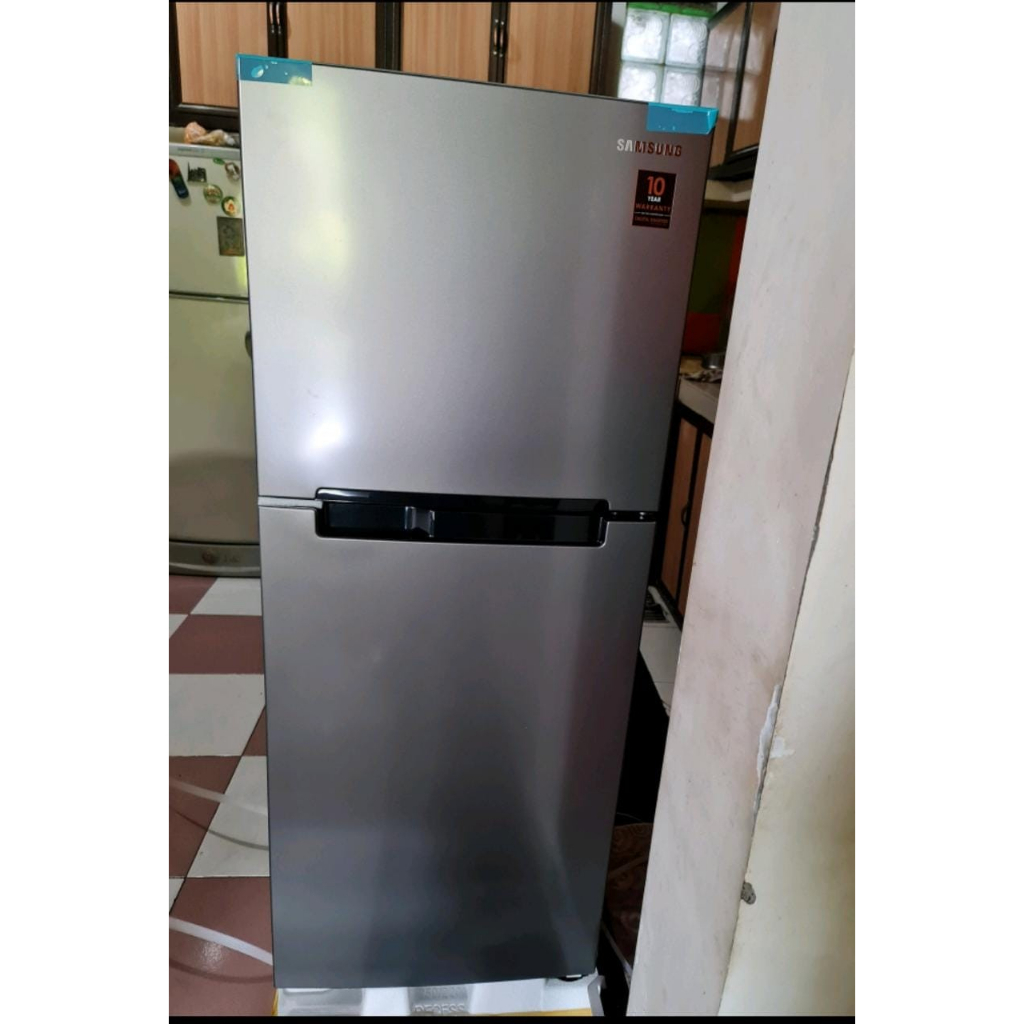 Kulkas Samsung 2 Pintu All-around Cooling 264 liter RT25FARBD SA/SE