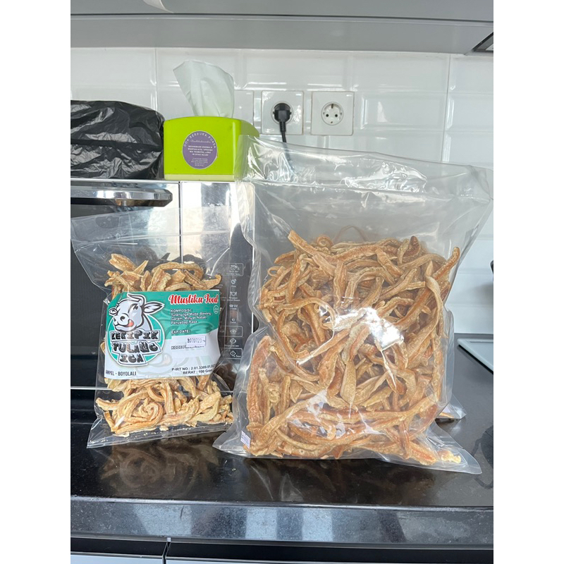 

KERIPIK TULANG IGA/ TULANG MUDA / SURI / RAMBAK URAT 250 gram