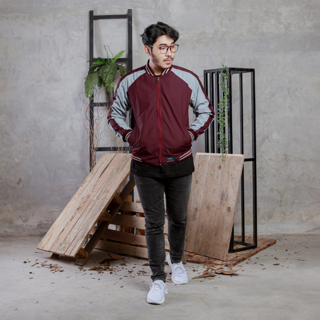 Justrue Jaket Pria Bolak Balik Jacket Bomber Pria Marun