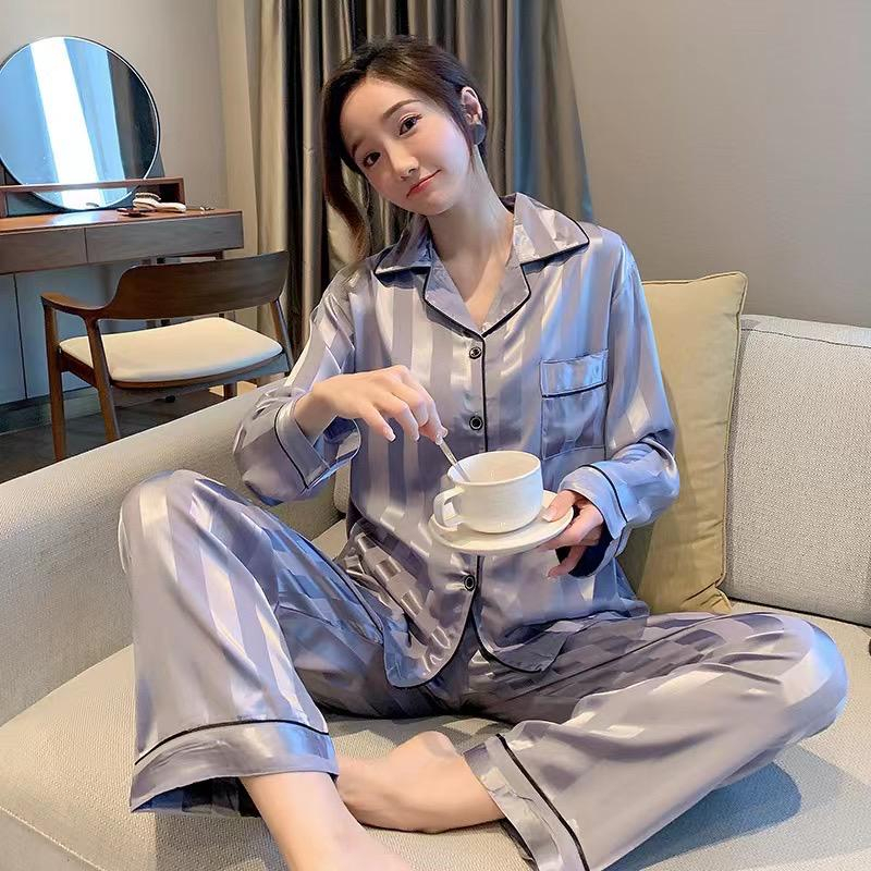 010 Luxury Sleepwear Kelas Atas Piyama Satin Lengan Panjang Celana Panjang Kerah Motif Garis Kancing Hidup Bahan Satin High Quality Piyama Import/ Baju Tidur Import / Baju Tidur Murah / Piyama Set / piyama wanita /Piyama Satin/Baju Tidur Set