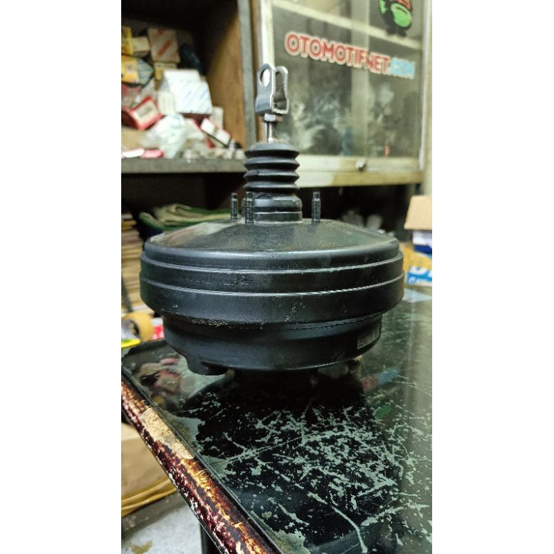 Booster rem mobil isuzu NMR 71 original