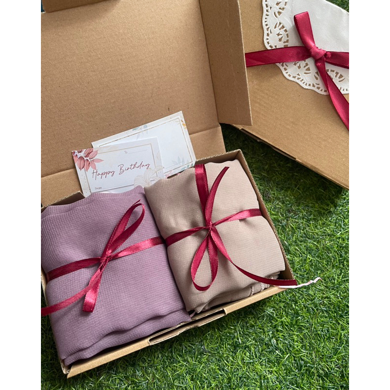

Hampers Hijab Murah Meriah