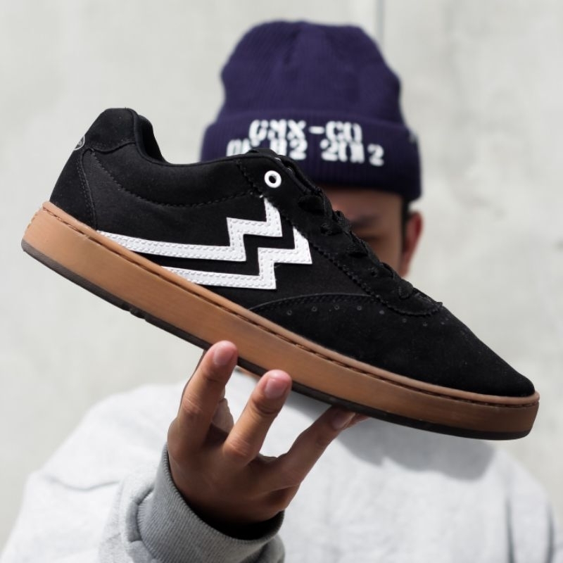 Sepatu Geoff Max Official - Boston Black Gum
