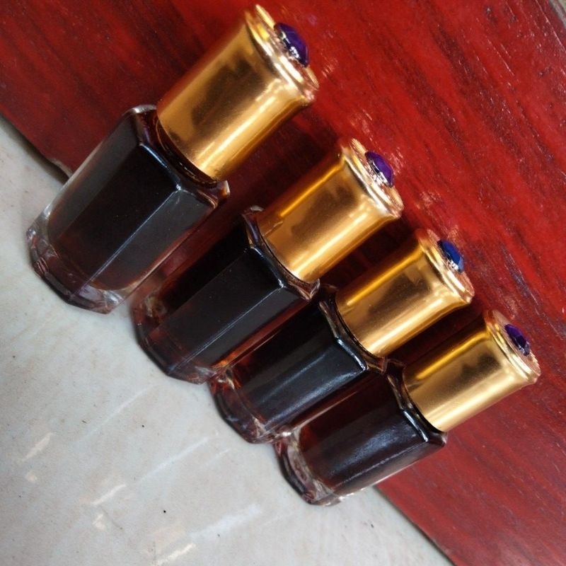 minyak gaharu arab alami