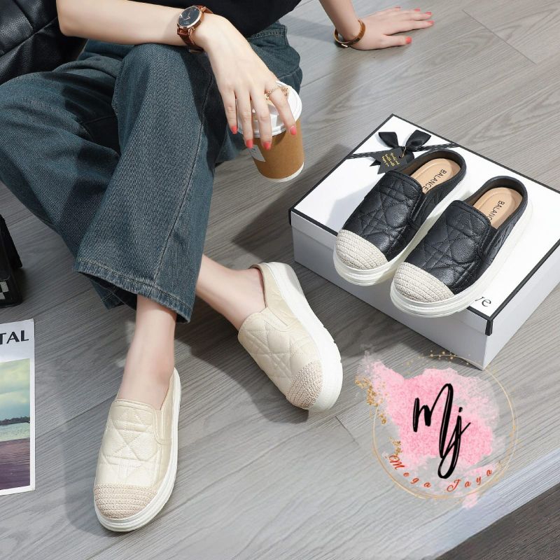 Sepatu Flat Jelly Wanita Fashion Korea Import Terbaru