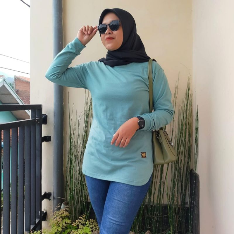 Kaos Atasan Wanita Polos Model Oval