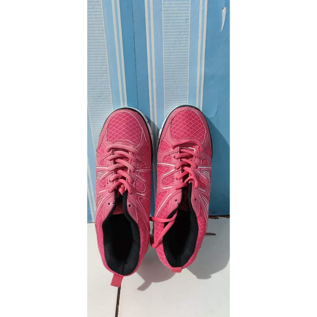 SEPATU VOLTUS SIZE 36