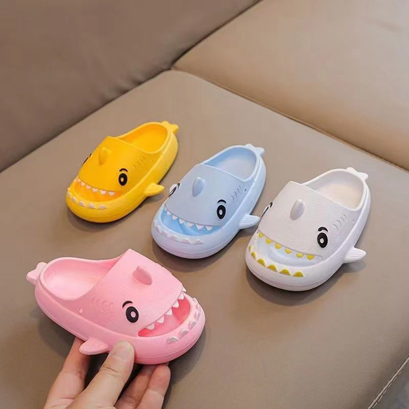 Sandal Anak Baby Shark Jelly Slop Empuk Sendal Karet Karakter Hiu