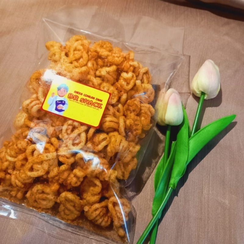 

KRUPUK UDEL PEDAS