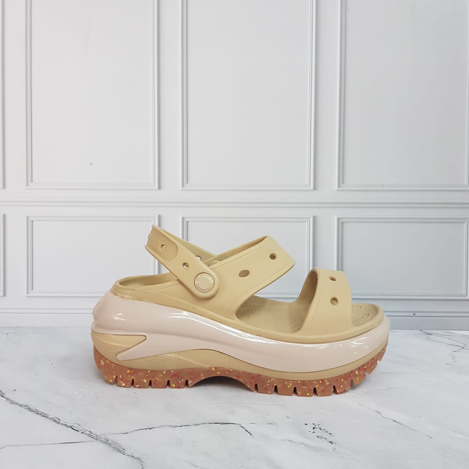 [NEW]Sandal Wanita Crocs Mega Crush Slide Sandal Mega Crush Slide Sandal Tinggi Wanita