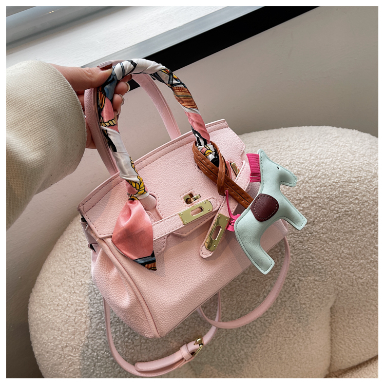 LT 2180 RISCE TAS HAND BAG IMPORT WANITA CEWEK PEREMPUAN JAKARTA BATAM GANTUNGAN KUDA PONY FREE SLAYER