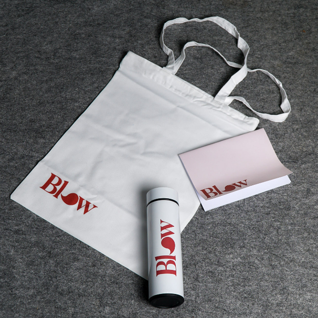 

Blow Bundling Totebag Kanvas Kuliah + Notebook A5 Buku Tulis + Tumbler Botol Minum