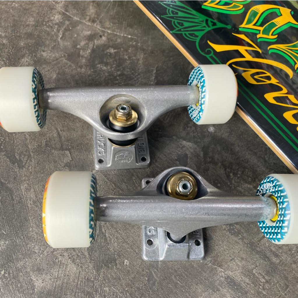 Skateboard lengkap Creature fullset deck truck wheels bearing bolt nut pemula dan advance