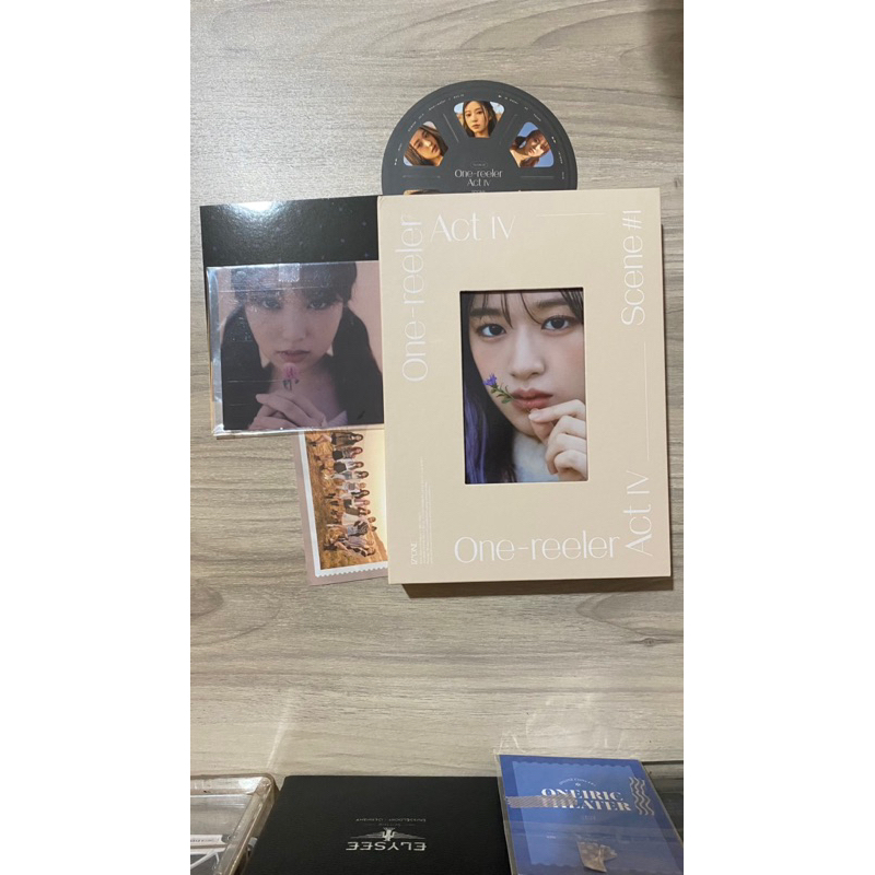 Izone One Reeler Scene 1 Version Album Only