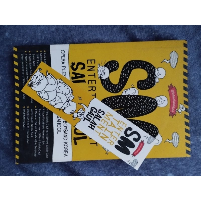 

Novel komedi KPop SM entertainment salah gaul