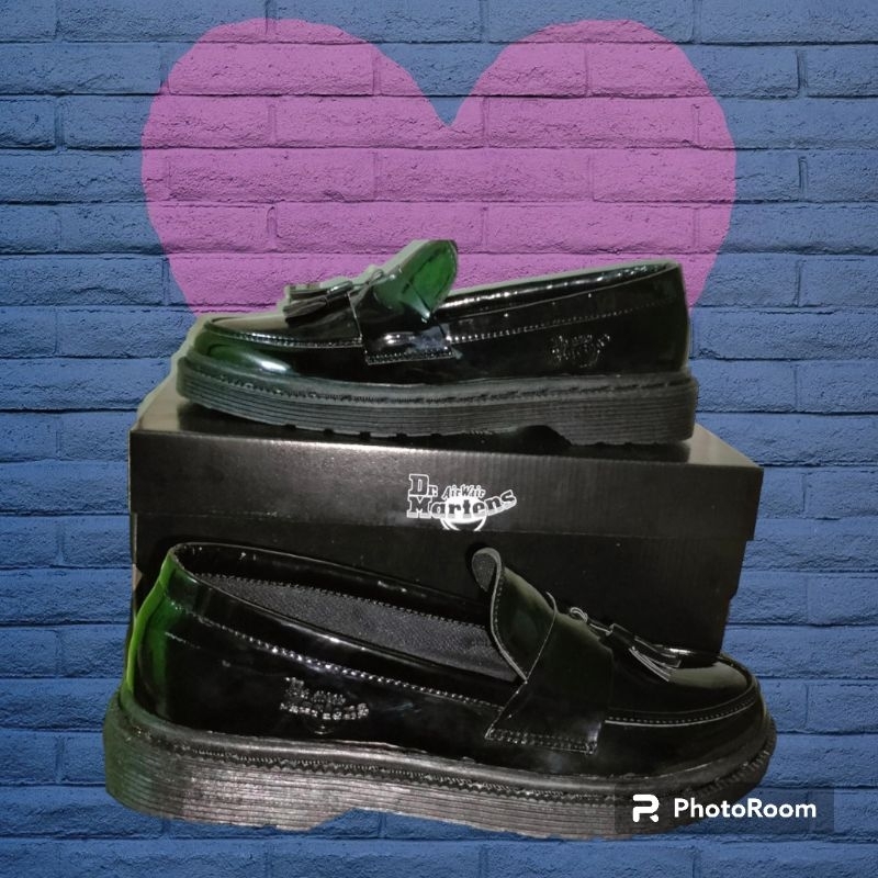 SEPATU PRIA PENNY LOAFER  DOCMART SLIP ON CEWEK UNISEX SOL HITAM KACA LOFER PREMIUM  UK 36-45