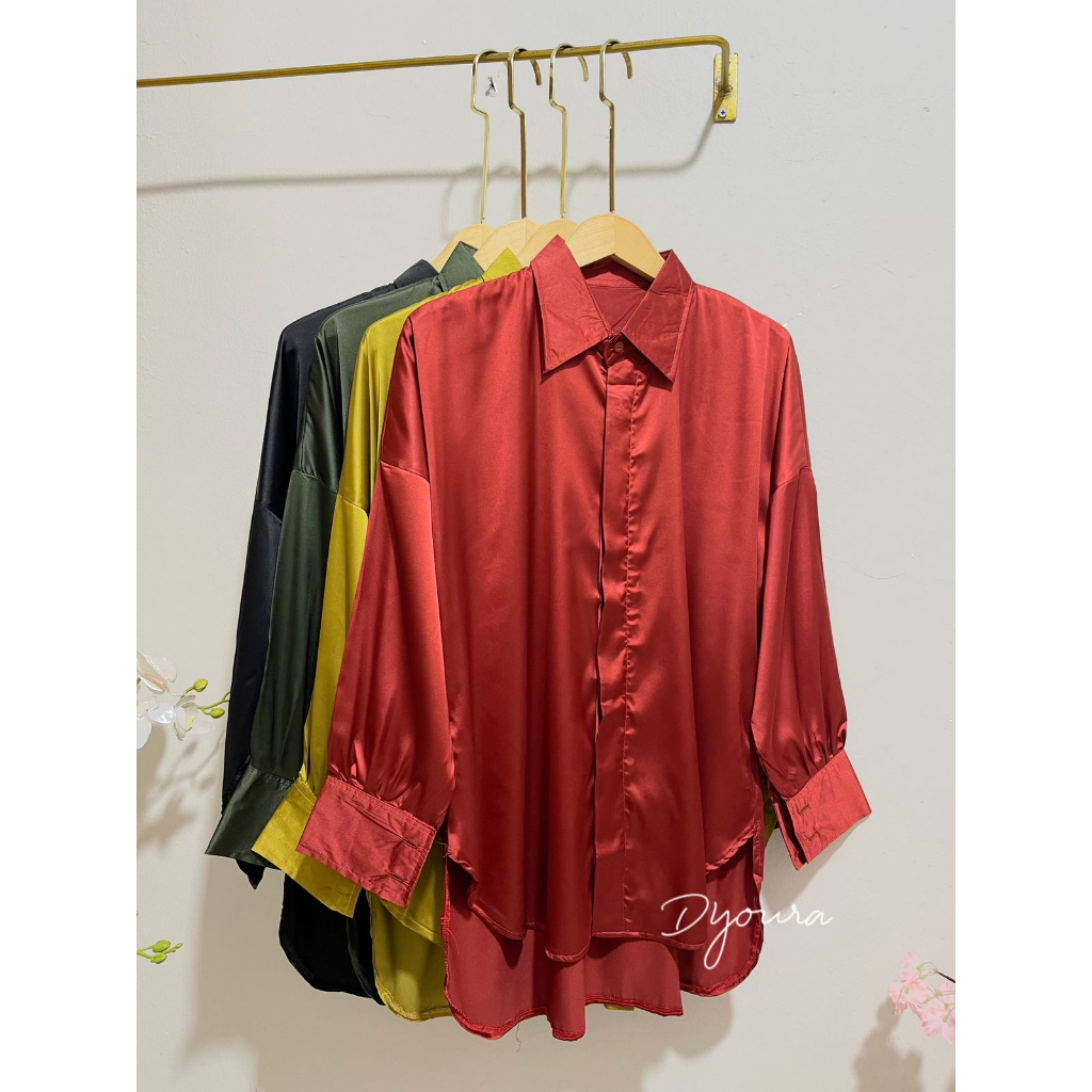 Atasan wanita kekinian/ atasan wanita lengan panjang/ kemeja satin terbaru/ kemeja polos cewek